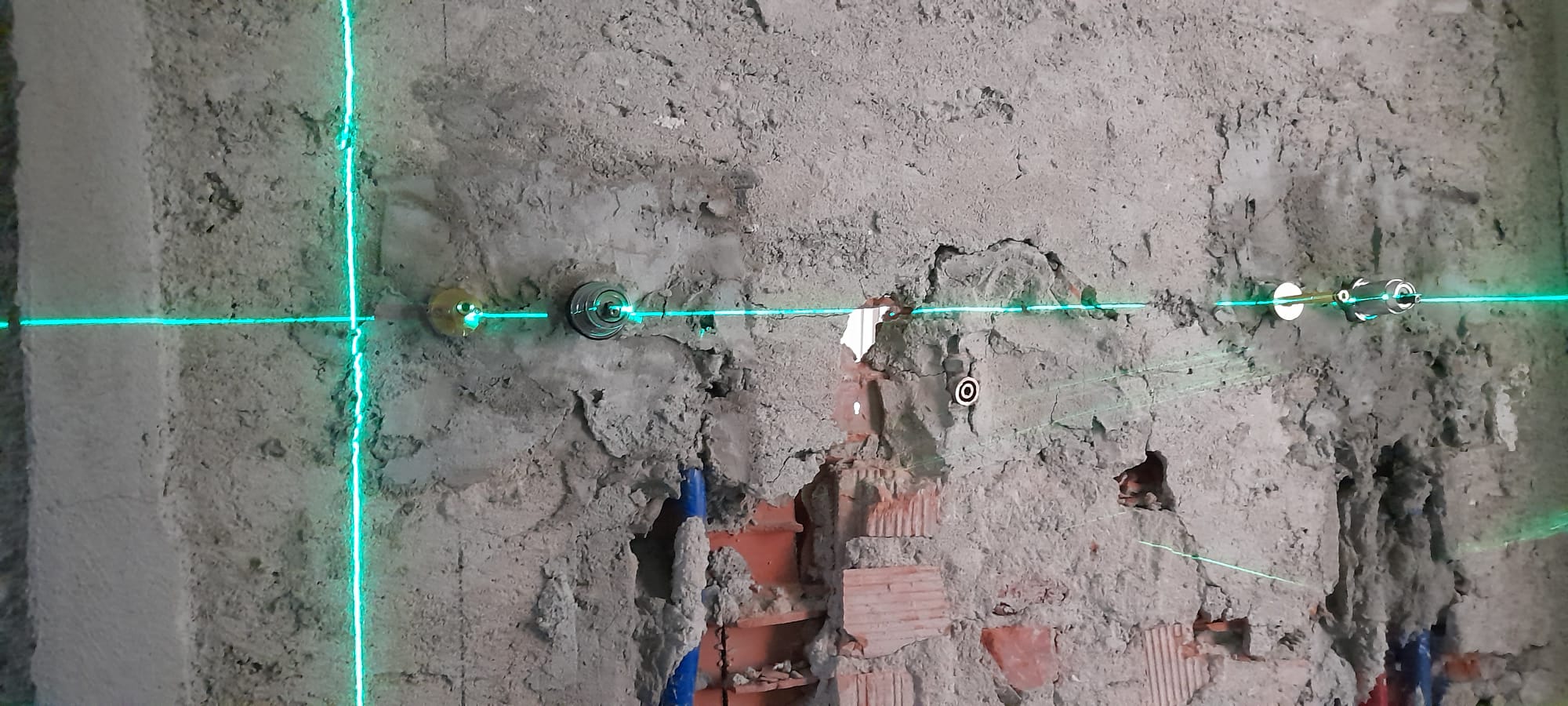 Corpi incasso lavabi a muro per doppio lavello, Milano precotto